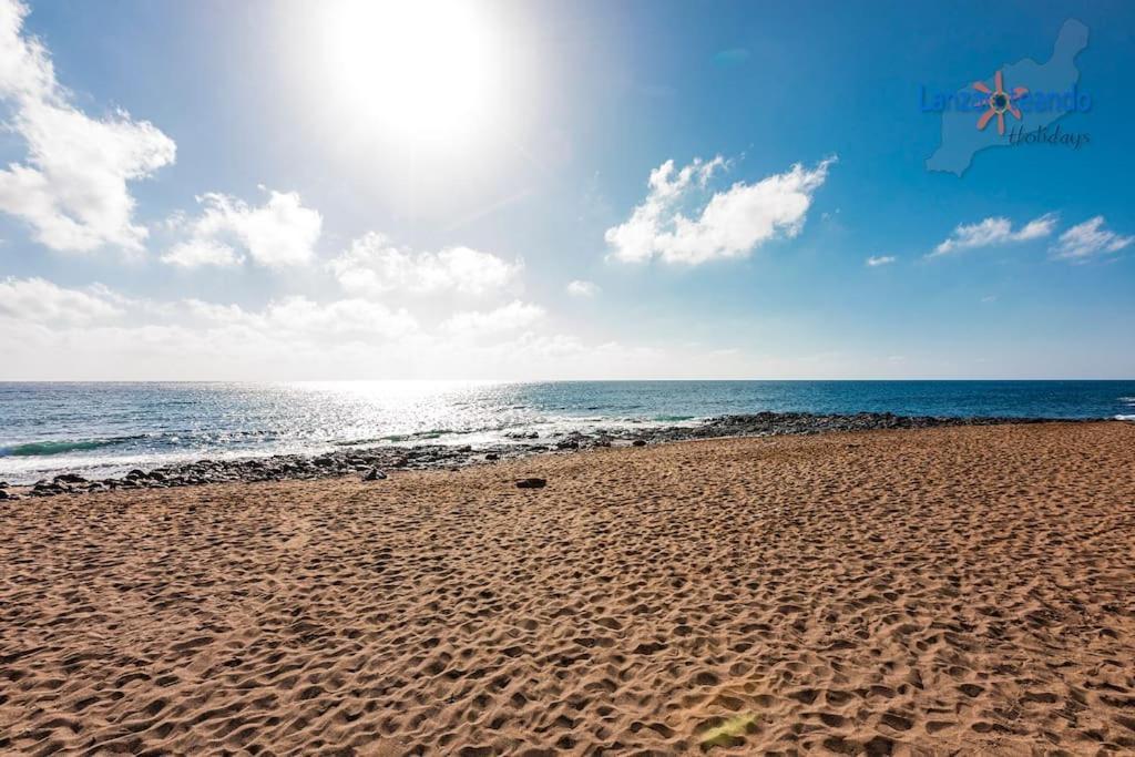 Casita El Faro En Playa Bastian Aircon In The Bedrooms Vv Costa Teguise Ngoại thất bức ảnh
